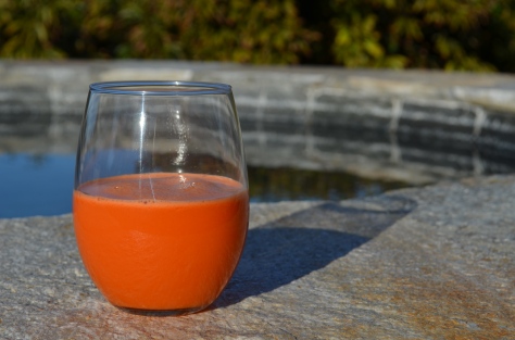 Carrot, apple and ginger juice